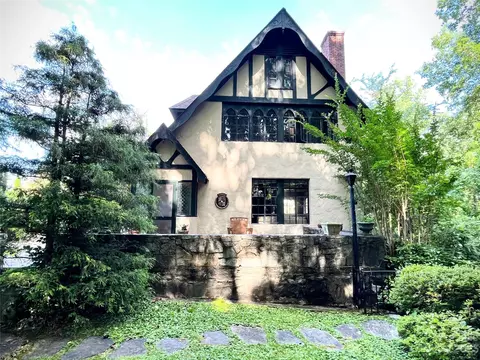 21 Melrose Cir, Tryon, NC 28782