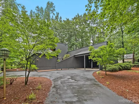 22 Timberidge Dr, Lake Wylie, SC 29710