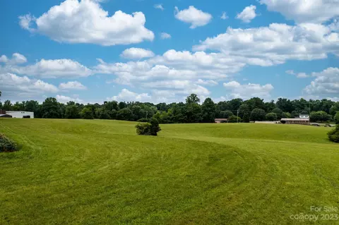 1480 Cajah Mountain Rd, Hudson, NC 28638