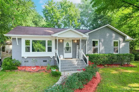 6401 Woody Glen Pl, Charlotte, NC 28215