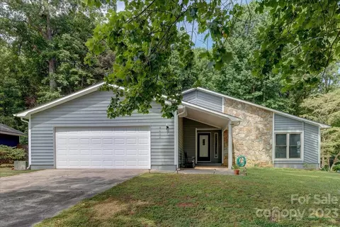 9408 Rainbow Forest Dr, Charlotte, NC 28277
