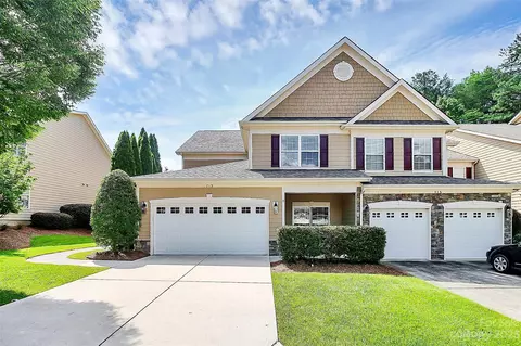 713 Deerbrook Ln, Tega Cay, SC 29708
