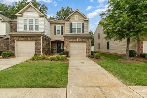 6002 Carrollton Ln, Charlotte, NC 28210
