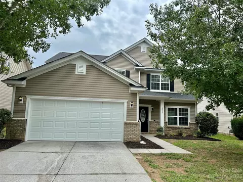 9014 Seamill Rd, Charlotte, NC 28278