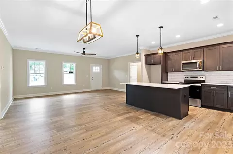 1009 E 22nd St, Kannapolis, NC 28083 photo 14