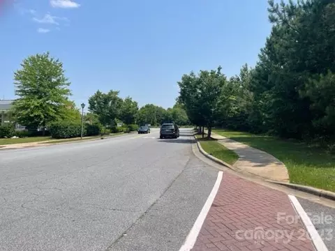 160 Zelkova 1 Ct #1, Conover, NC 28613