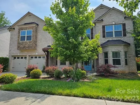 2920 Donegal Dr, Kannapolis, NC 28081