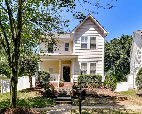 9207 Island Overlook Ct, Cornelius, NC 28031