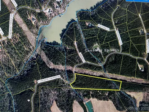 2030 E Paradise Harbor E 180 Dr E #180, Connelly Springs, NC 28612
