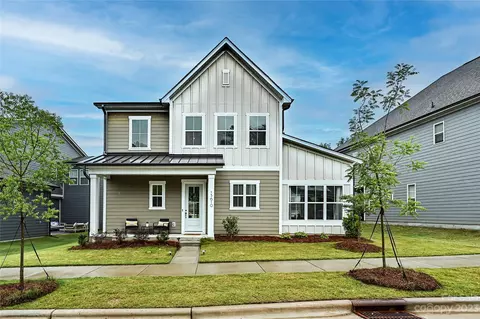 15610 Sanderson Hill Rd, Davidson, NC 28036