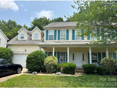 17447 Campbell Hall Ct, Charlotte, NC 28277