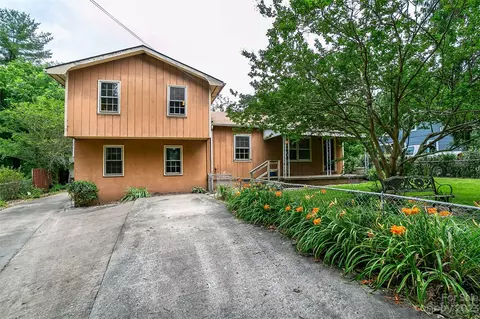 170 Oakdale Rd, Brevard, NC 28712