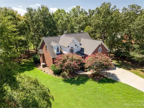 1129 Hunter Trail Ct, Rock Hill, SC 29730