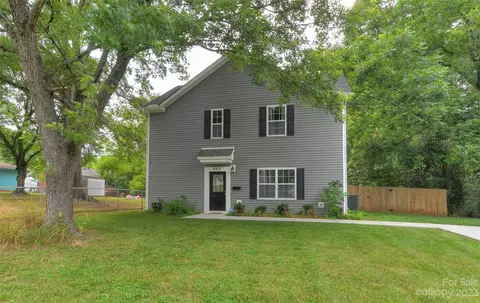 6413 Mcbride St, Charlotte, NC 28215