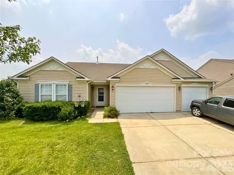 5022 Meanna Dr, Clover, SC 29710