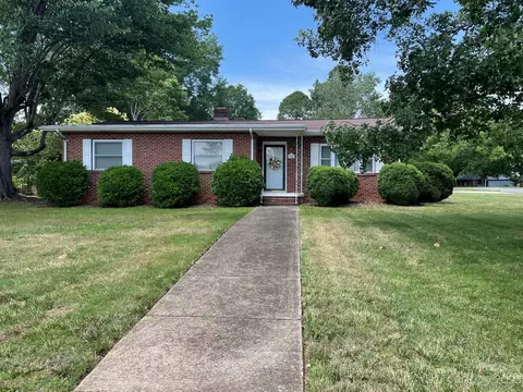 1402 Sussex Ln, Salisbury, NC 28144
