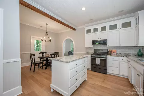 300 Grady Ave, Tryon, NC 28782 photo 7