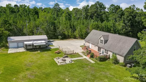 1664 Beacon Rd, Lancaster, SC 29720 photo 3