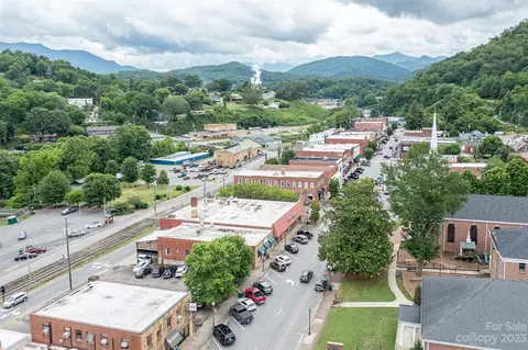 212 Garnet Rd, Sylva, NC 28779 photo 11