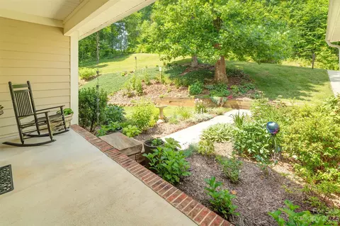9 Springhead Ct, Arden, NC 28704 photo 3
