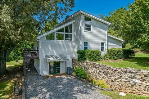 56 Star Dr, Leicester, NC 28748