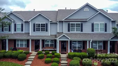 8415 Big Creek Ct, Matthews, NC 28105