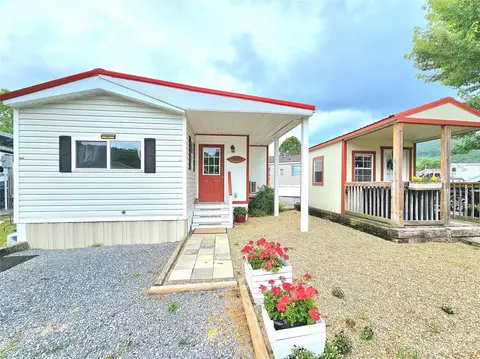315 Mallard Loop, Waynesville, NC 28785