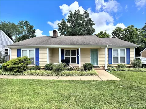 7218 English Ivy Ln, Charlotte, NC 28227