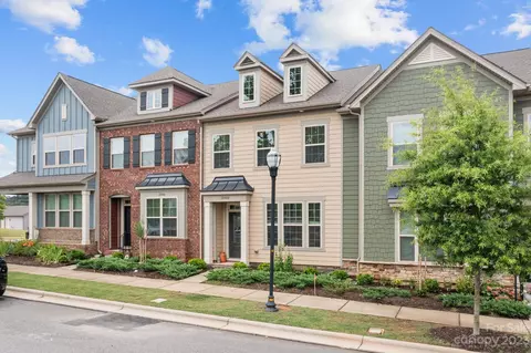 12882 Robert Walker Dr #207, Davidson, NC 28036 photo 2