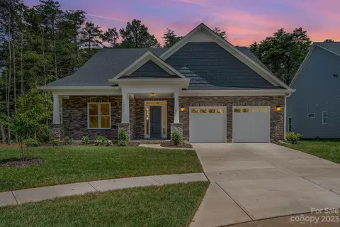 16036 Ayla Ln, Cornelius, NC 28031