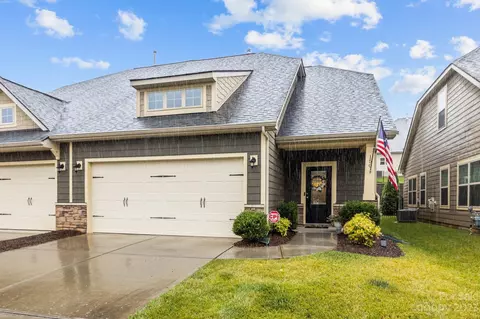 150 Johnson Manor St, Mooresville, NC 28115