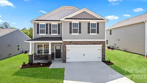 3738 Stanley Creek Dr, Mount Holly, NC 28120