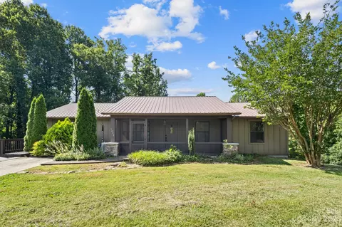1002 Ridge Rd, Marion, NC 28752