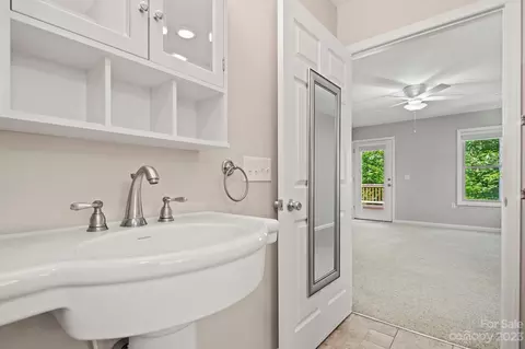 526 Blanton Rd, Mill Spring, NC 28756 photo 13