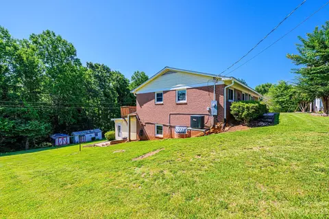36 Central Ave, Granite Falls, NC 28630 photo 15