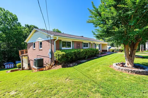 36 Central Ave, Granite Falls, NC 28630 photo 5