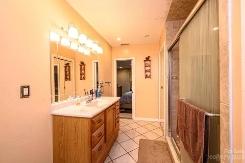36 Central Ave, Granite Falls, NC 28630 photo 40