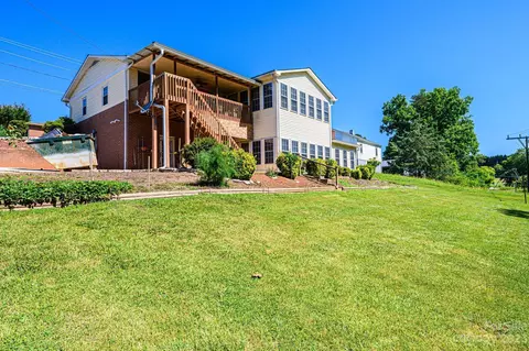 36 Central Ave, Granite Falls, NC 28630 photo 1