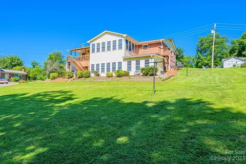 36 Central Ave, Granite Falls, NC 28630 photo 13