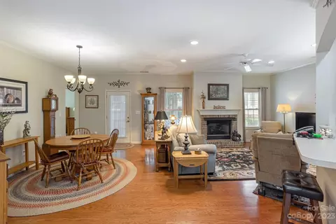 192 Cambridge Dr, Brevard, NC 28712 photo 5