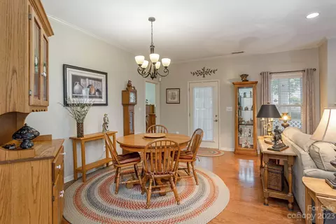 192 Cambridge Dr, Brevard, NC 28712 photo 6