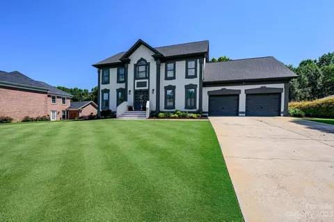 813 45th Avenue Ne Ln NE, Hickory, NC 28601