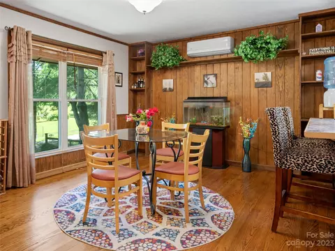 105 Mccraw Rd, Flat Rock, NC 28731 photo 5