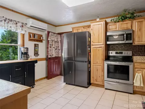 105 Mccraw Rd, Flat Rock, NC 28731 photo 8