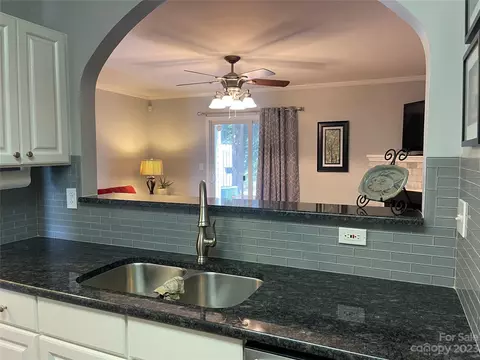 7471 Bluff Point Ln, Denver, NC 28037 photo 12