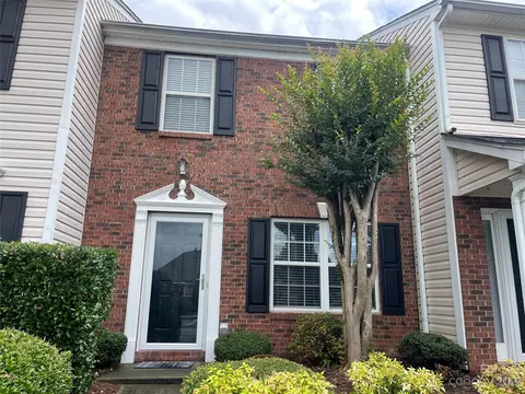 7471 Bluff Point Ln, Denver, NC 28037 photo 2