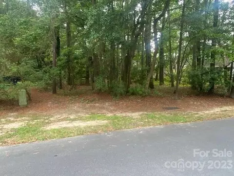 910 Cedar Dr #141, Kill Devil Hills, NC 27948 photo 2