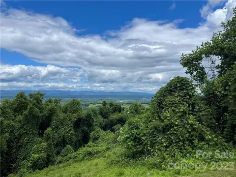 267 Laurel Ln, North Wilkesboro, NC 28659