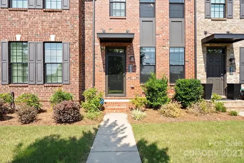 268 Linestowe Dr, Belmont, NC 28012