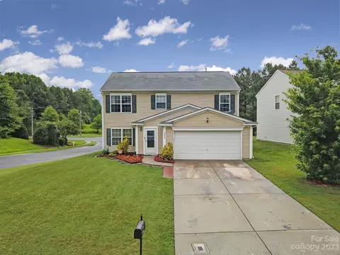 10928 Thousand Oaks Dr, Huntersville, NC 28078